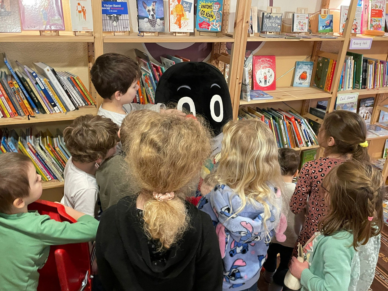 Všichni s krtečkem skal